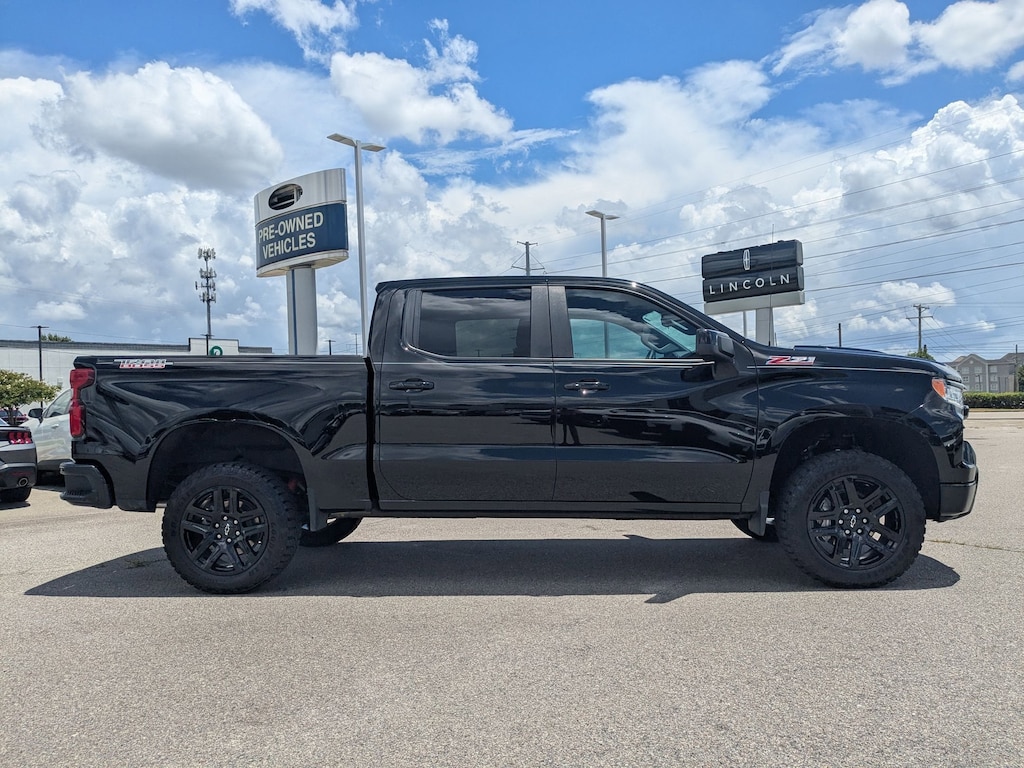 Used 2023 Chevrolet Silverado 1500 LT Trail Boss 4WD Crew Cab 147 LT Trail Boss
