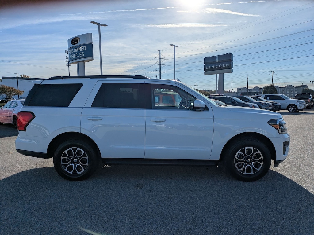 Used 2024 Ford Expedition XLT XLT 4x2