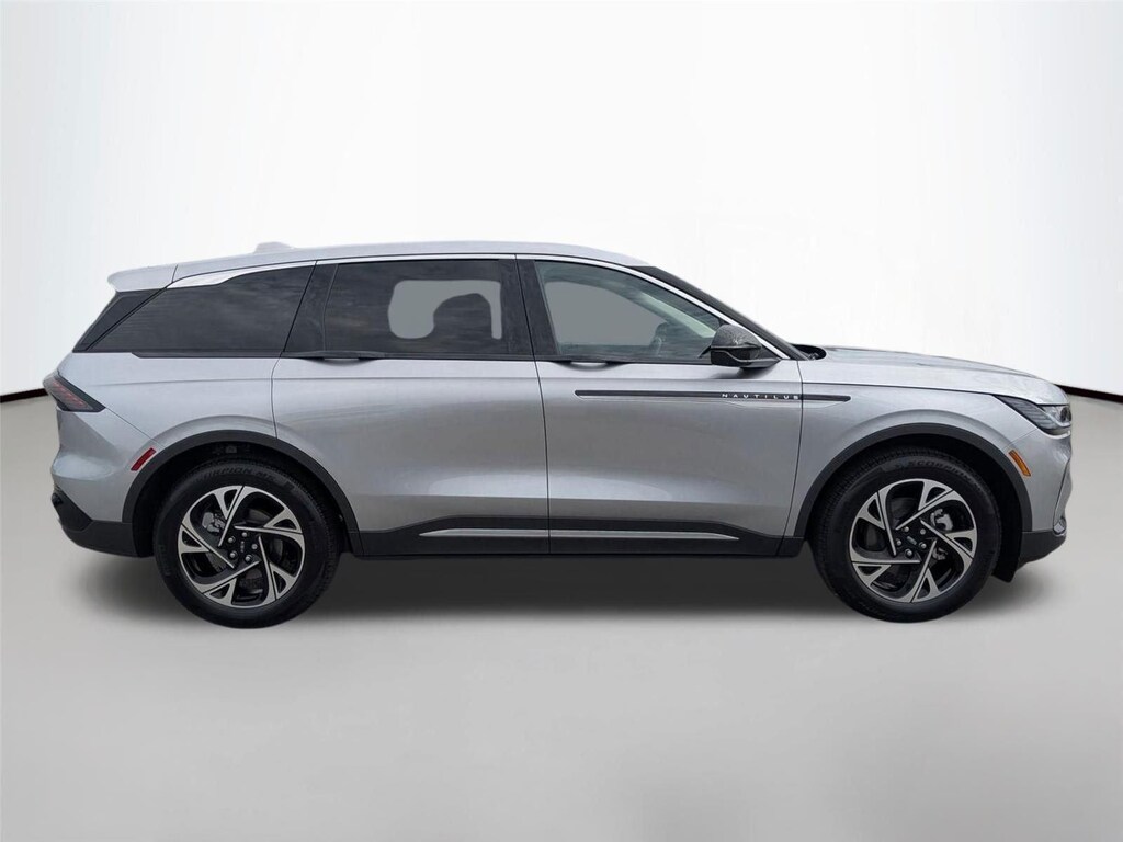 New 2026 Lincoln Nautilus Premiere SUV