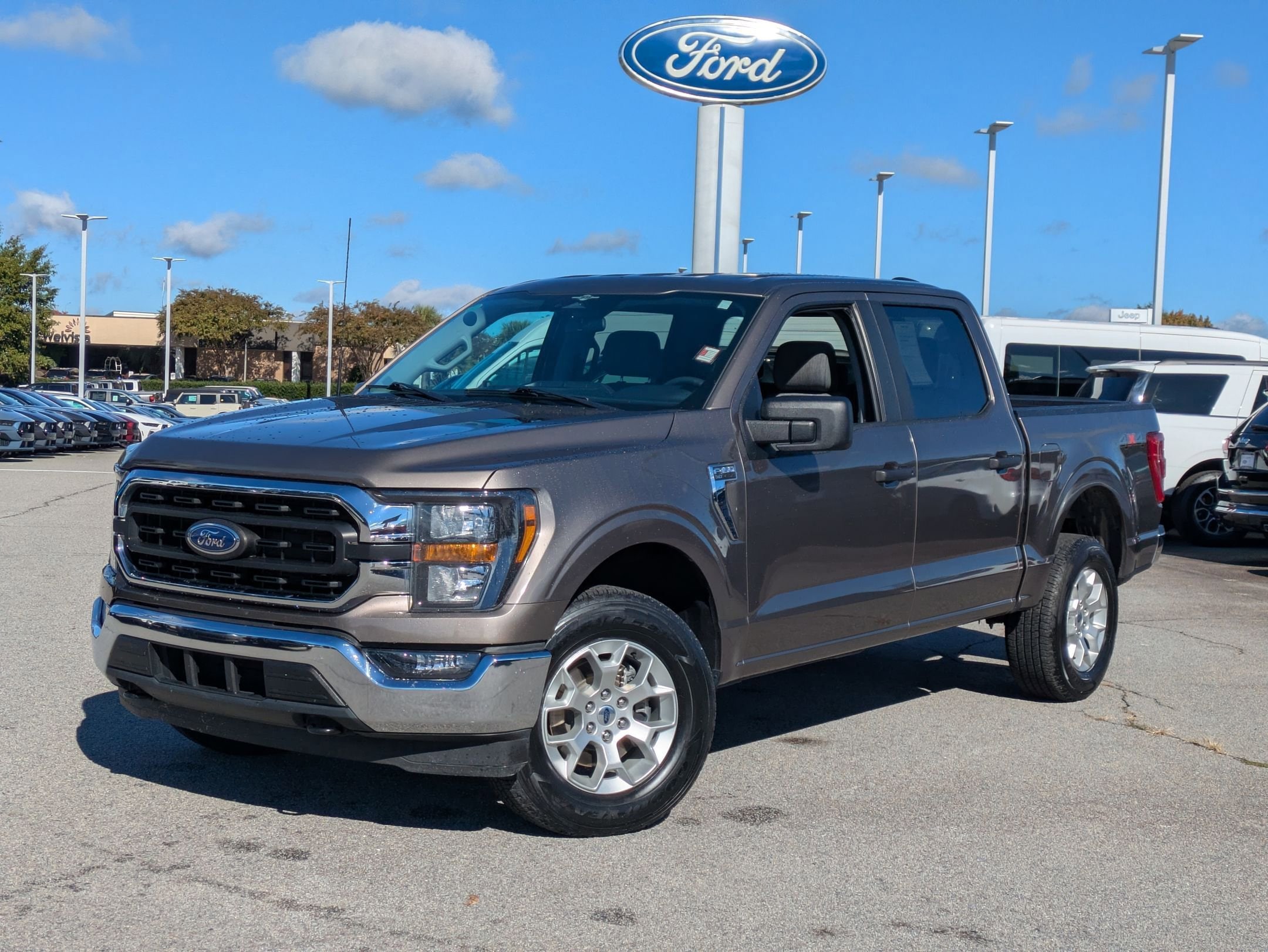 2023 Ford F-150 XLT's photo