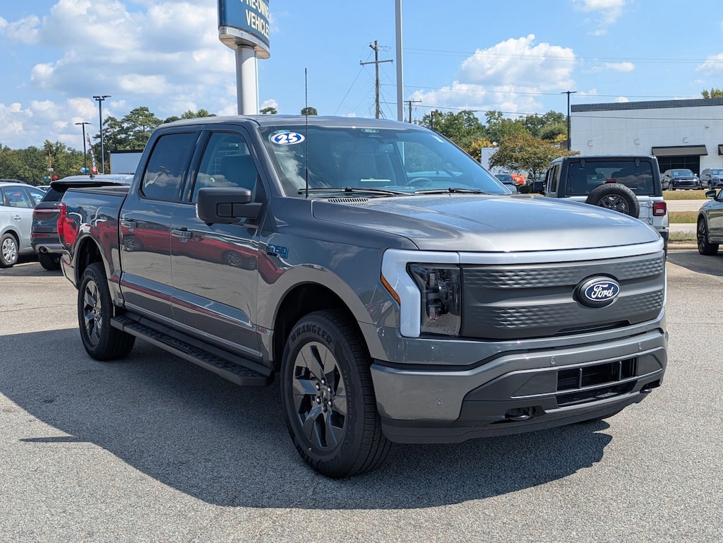 Used 2025 Ford F-150 Lightning Flash Flash 4WD SuperCrew 5.5 Box