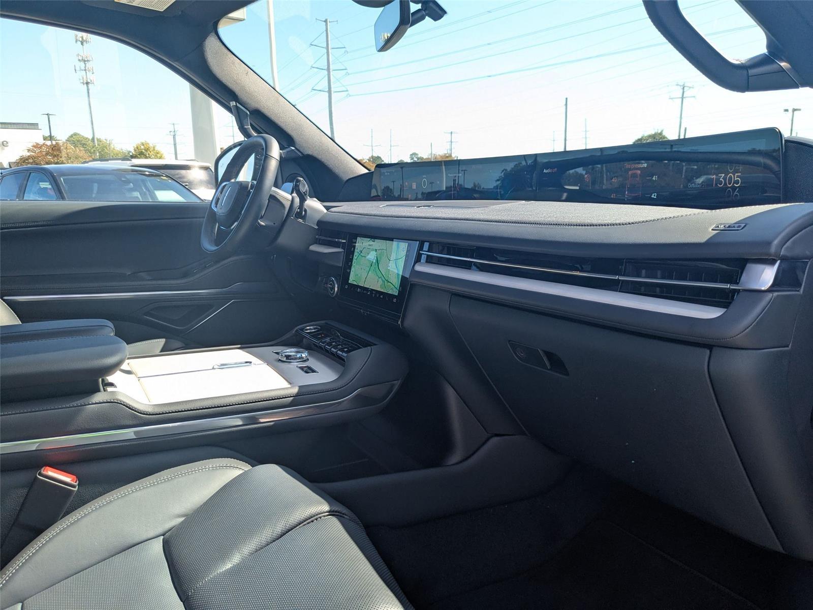 2025 Lincoln Navigator Reserve L - Photo 30