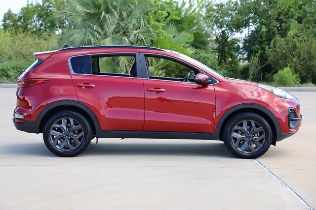 2022 Kia Sportage Nightfall Edition photo 4