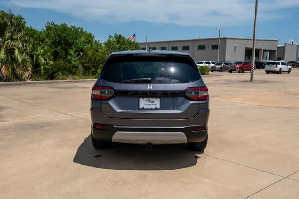 Certified 2024 Honda Pilot EX-L 7 Passenger SUV