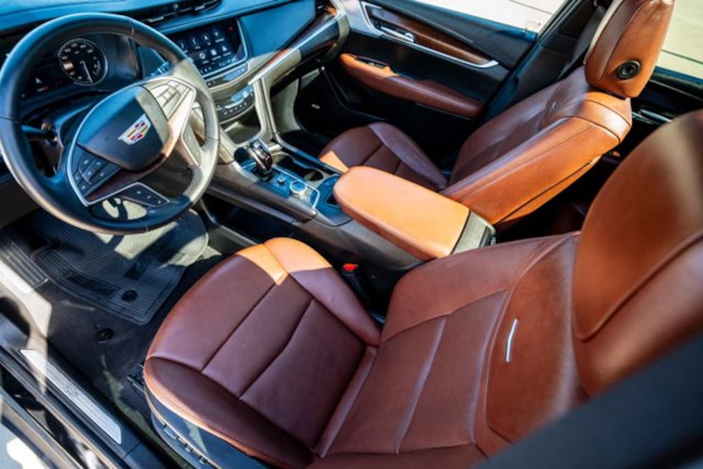 Used 2024 CADILLAC XT5 Premium Luxury SUV