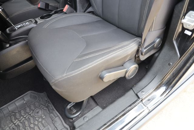 2016 Jeep Wrangler Unlimited Rubicon - Photo 21