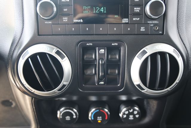 2016 Jeep Wrangler Unlimited Rubicon - Photo 17