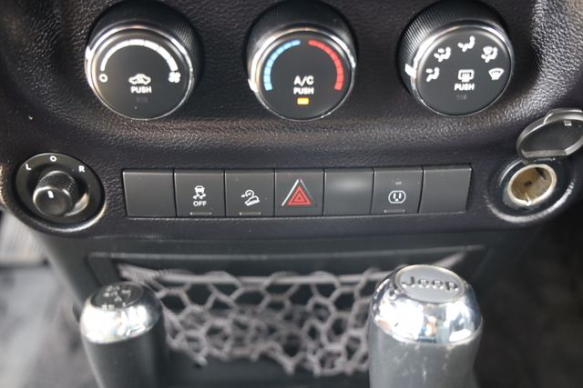 2016 Jeep Wrangler Unlimited Rubicon - Photo 19