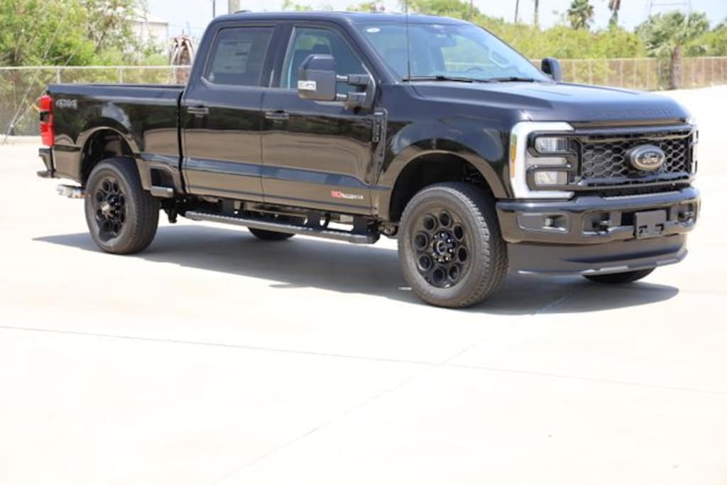 New 2026 Ford F-250 Lariat Truck Crew Cab