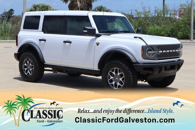 2025 Ford Bronco SUV 