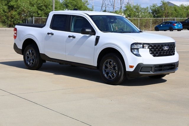 2025 Ford Maverick XLT's photo