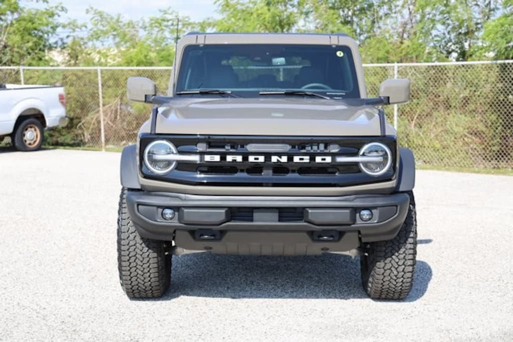 New 2025 Ford Bronco Outer Banks SUV