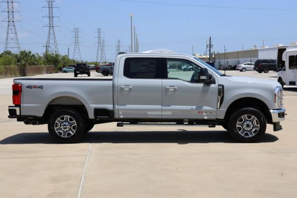 New 2026 Ford F-250 Lariat Truck Crew Cab