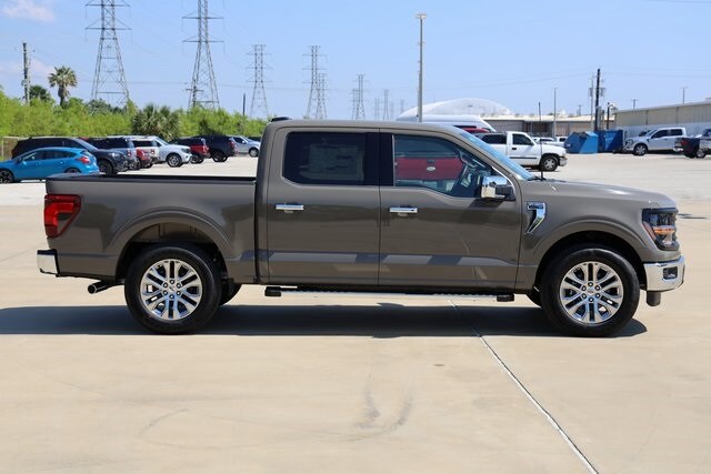 2025 Ford F-150 XLT photo 4