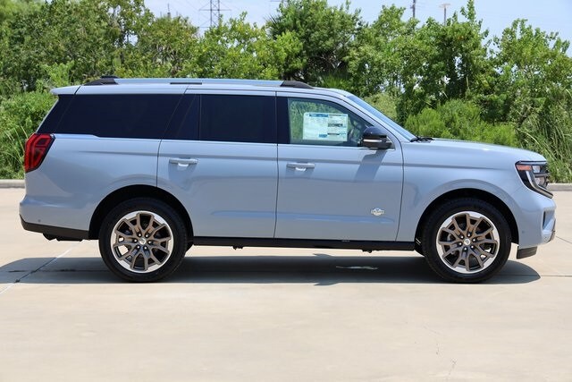 2025 Ford Expedition King Ranch photo 4