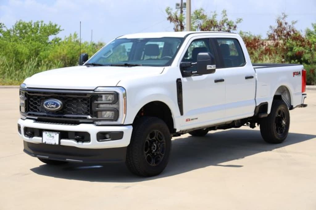 New 2026 Ford F-350 XL Truck Crew Cab