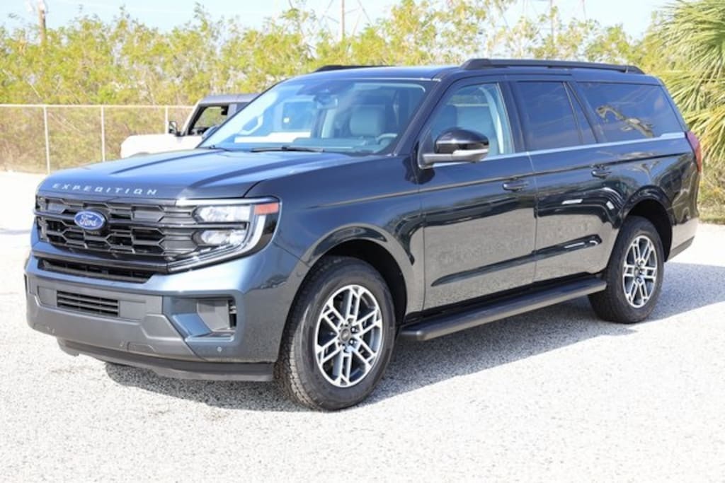 New 2025 Ford Expedition Max Active SUV