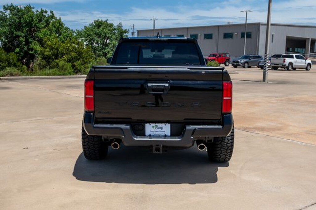 Used 2025 Toyota Tacoma SR5 Truck