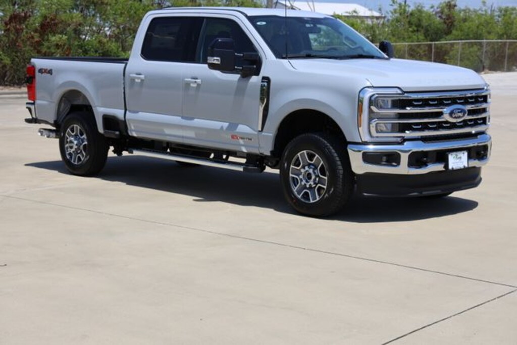 New 2026 Ford F-250 Lariat Truck Crew Cab