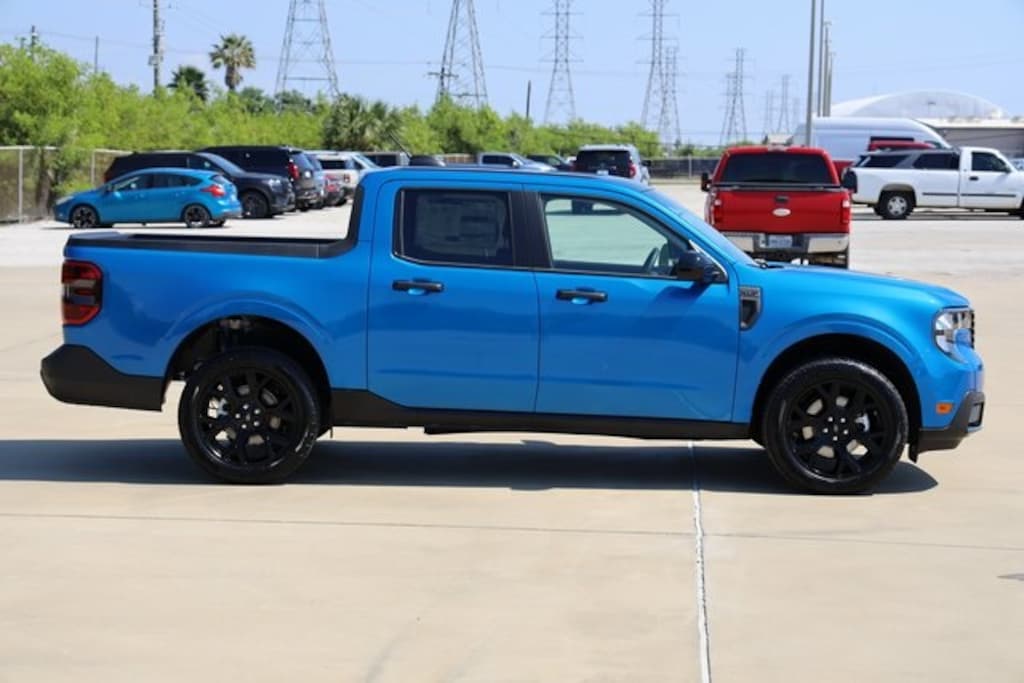 New 2025 Ford Maverick XLT Truck SuperCrew