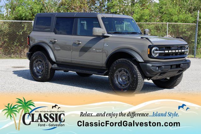 2025 Ford Bronco SUV 