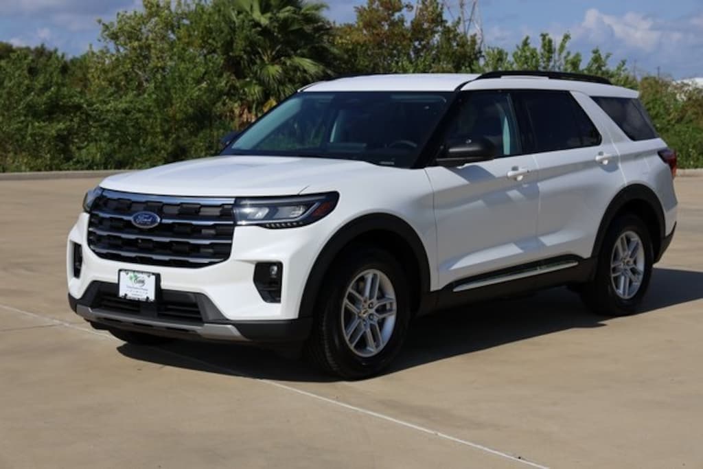 New 2025 Ford Explorer Active SUV