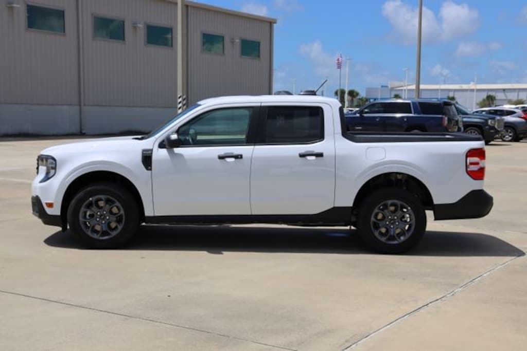 New 2026 Ford Maverick XLT Truck SuperCrew