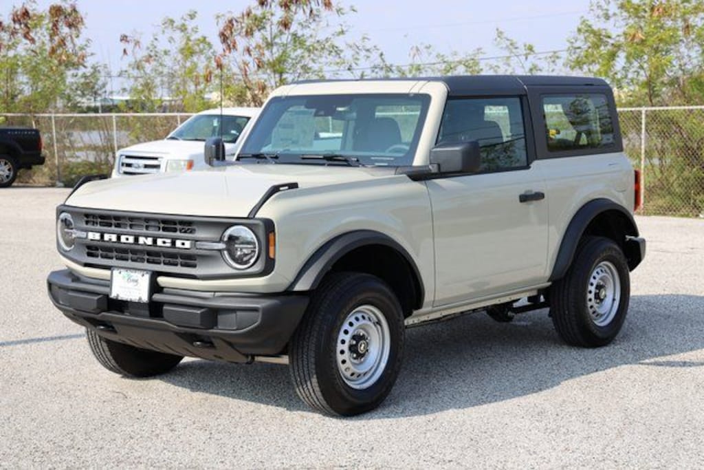 New 2025 Ford Bronco Base SUV