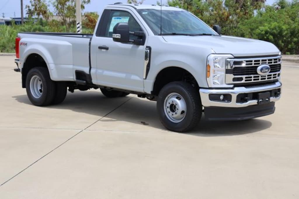 New 2026 Ford F-350 XLT Truck Regular Cab