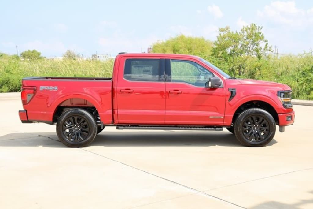 New 2025 Ford F-150 XLT Truck SuperCrew Cab