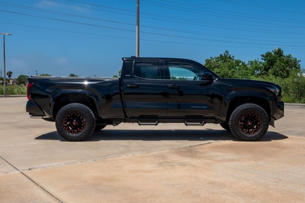 Used 2025 Toyota Tacoma SR5 Truck