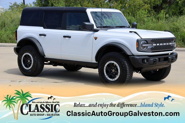 2025 Ford Bronco SUV 