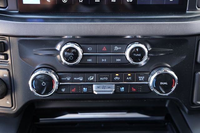 2026 Ford F-250 Super Duty Platinum - Photo 20