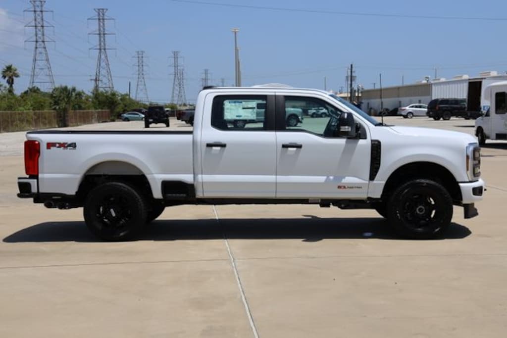 New 2026 Ford F-350 XL Truck Crew Cab