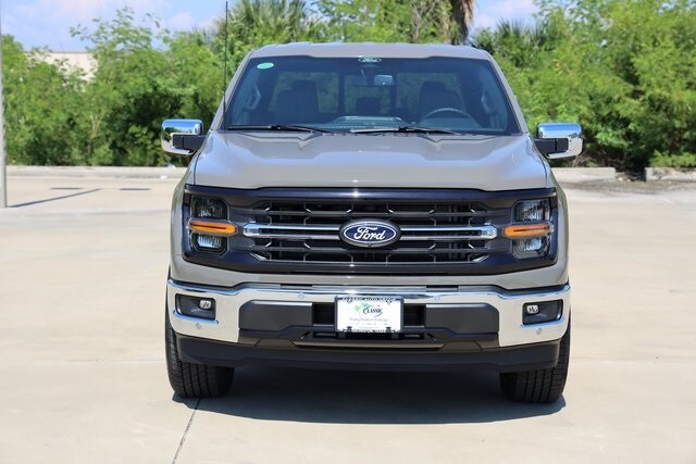 2025 Ford F-150 XLT photo 2