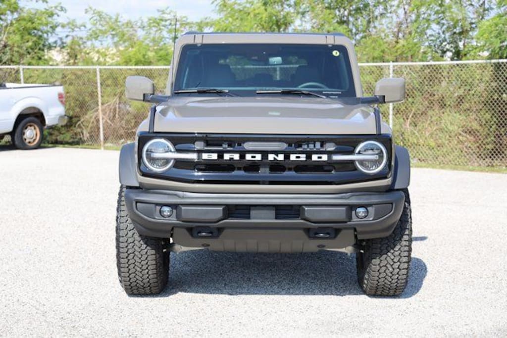 New 2025 Ford Bronco Outer Banks SUV