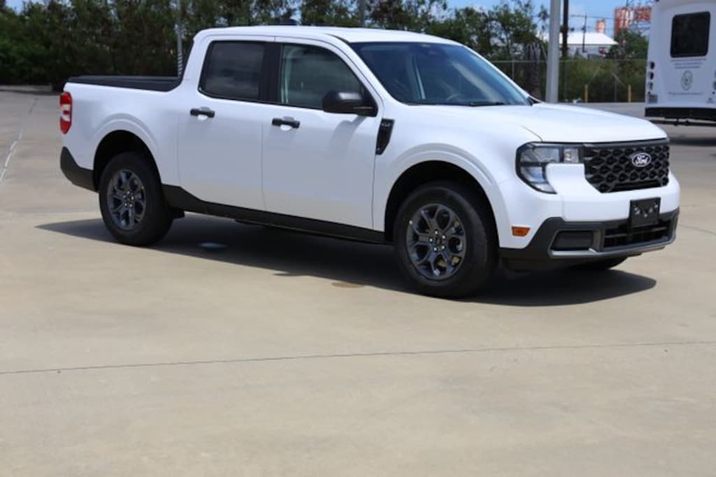 New 2026 Ford Maverick XLT Truck SuperCrew