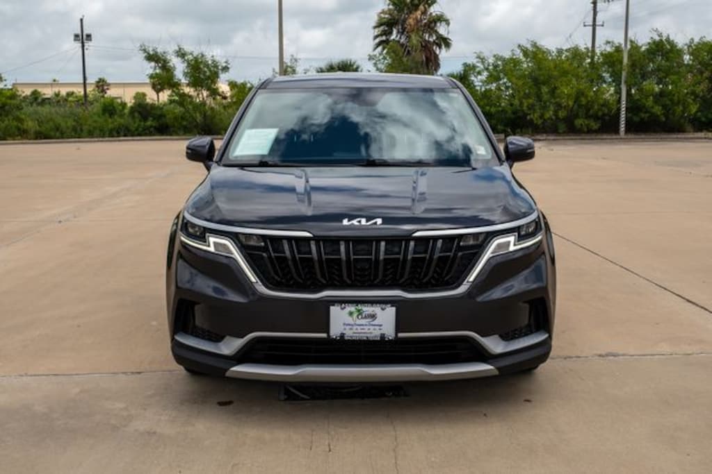Used 2023 Kia Carnival LX Seat Package Minivan/Van