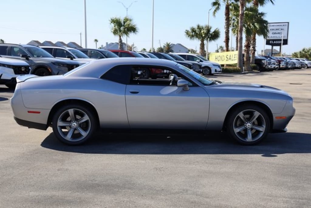 Used 2018 Dodge Challenger R/T Coupe