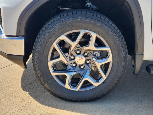 2026 GMC Sierra 1500 SLT - Photo 10