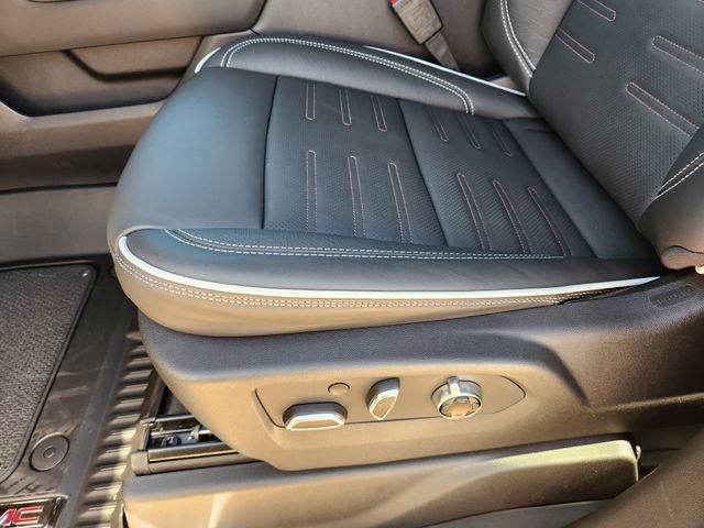 2026 GMC Sierra 1500 AT4X - Photo 18