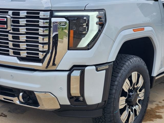 2026 GMC Sierra 2500HD Denali - Photo 8