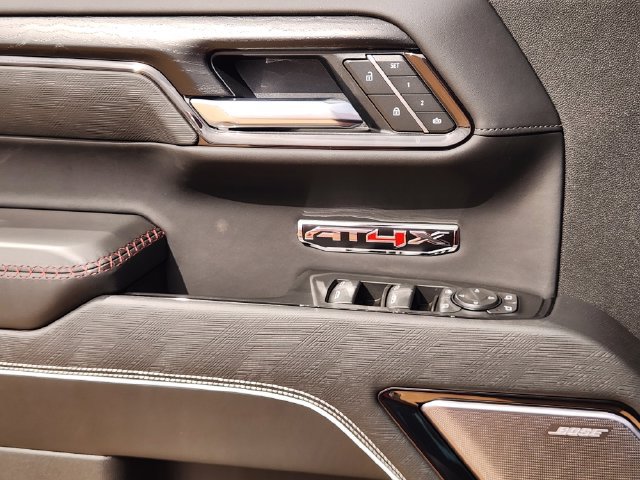 2026 GMC Sierra 1500 AT4X - Photo 17