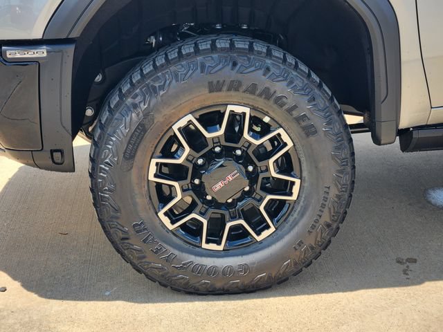 2026 GMC Sierra 2500HD AT4X - Photo 10
