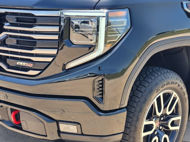2026 GMC Sierra 1500 AT4 - Photo 8