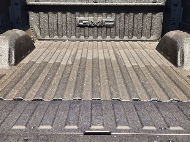 2026 GMC Sierra 1500 SLT - Photo 21