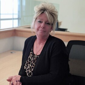 Staff member Angela Runnels from ID_6b921f