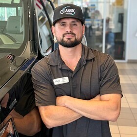 Staff member Polo Flores from ID_213d8b