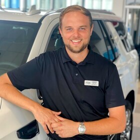 Staff member Chris Bayless from ID_5d7b25