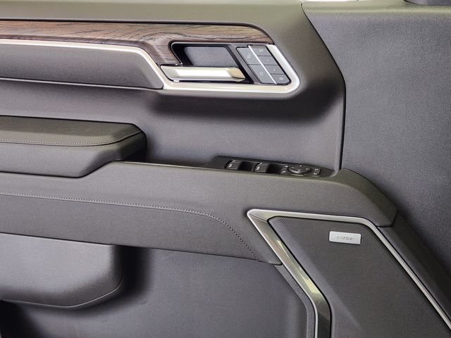 2026 GMC Sierra 1500 SLT - Photo 17